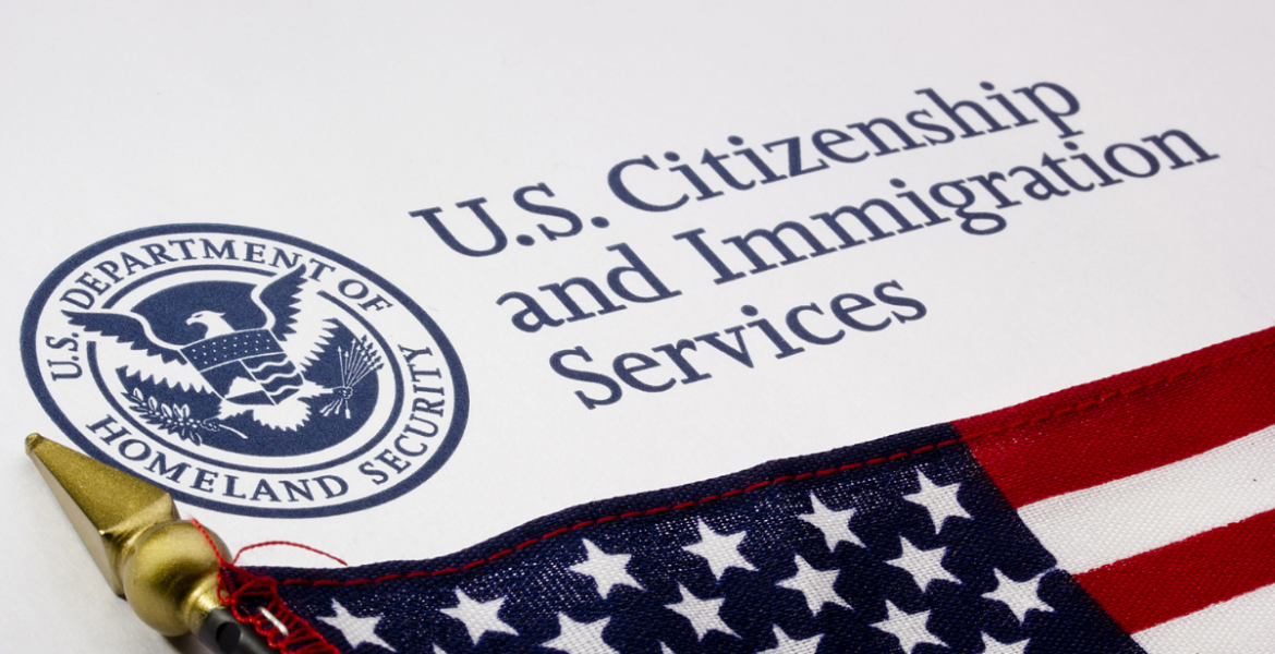 NOVIDADES 2021 SOBRE EAD:  USCIS está emitindo autorização de emprego e viagem separadamente.